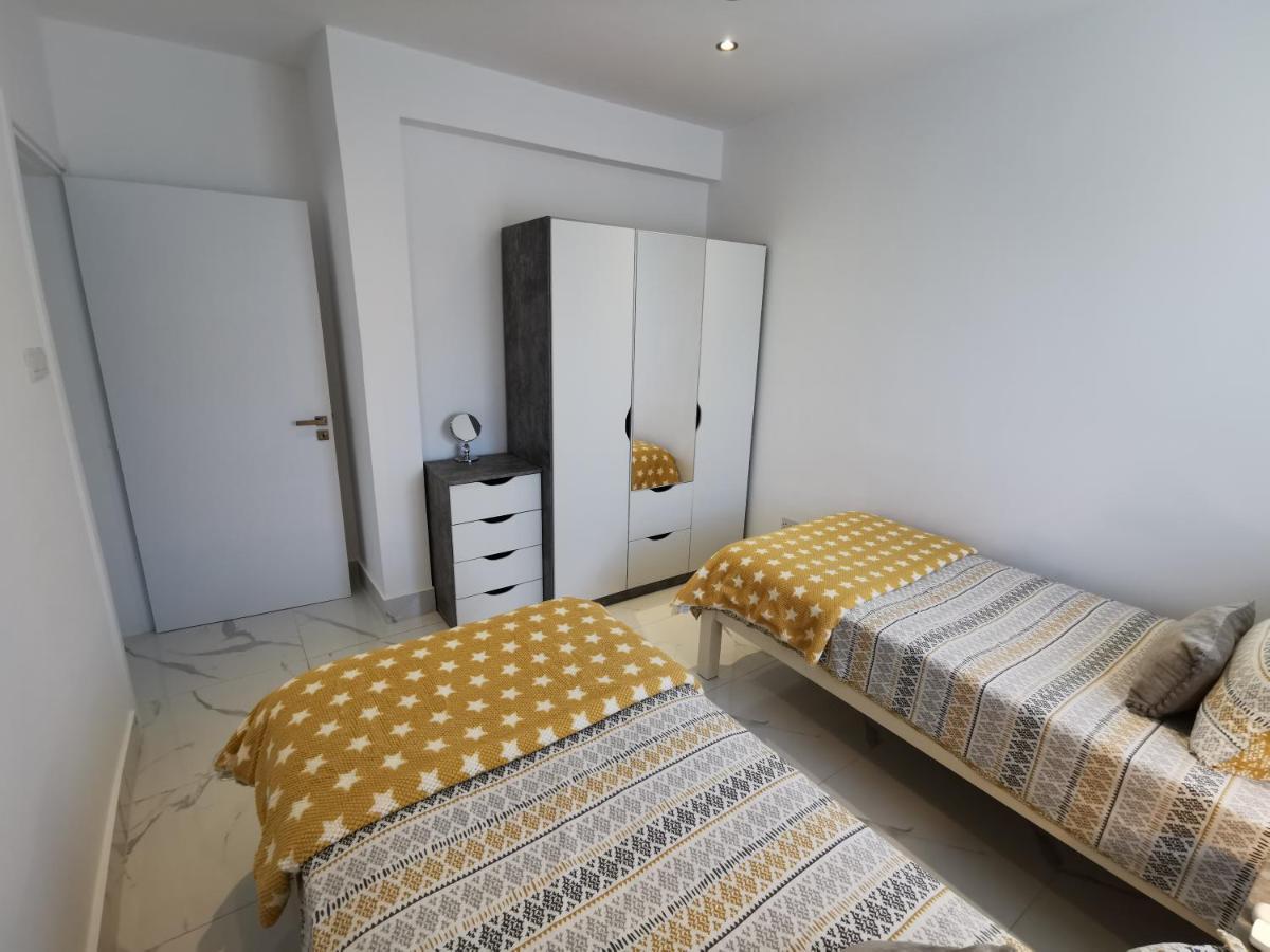 Paphos Gardens Apartment Extérieur photo